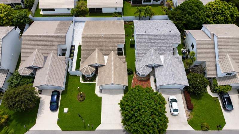 3 bedroom Single Family Residence at 2974 Torrey Pine Lane, Lantana Pines 3, Lake Worth — photo 3