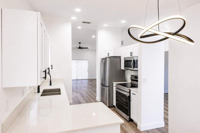 3 bedroom Single Family Residence at 2974 Torrey Pine Lane, Lantana Pines 3, Lake Worth — photo 5