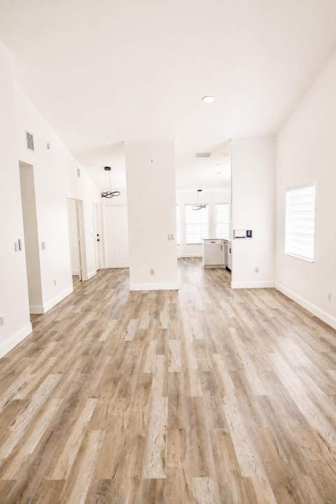 2974 Torrey Pine Lane, Lake Worth FL - photo 13 of 35