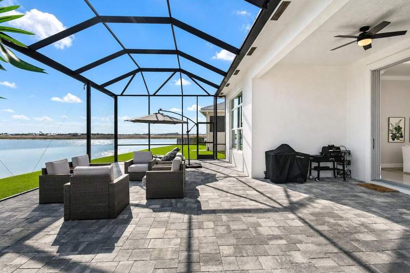 3 bedroom Single Family Residence at 8515 SW Cantante Way, Verano South Pud 1 - Pod D - Plat No. 4 - Replat No. 2, Port St. Lucie — photo 3