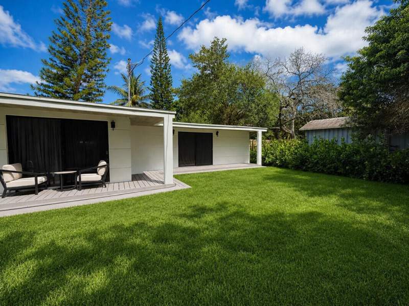 3 bedroom Single Family Residence at 4919 SW 28th Avenue, Seminole Park, Fort Lauderdale — photo 4