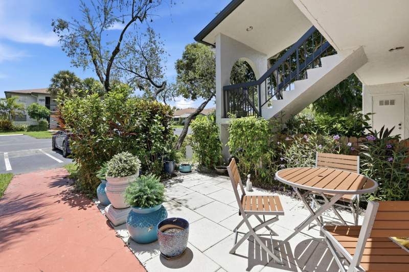 2 bedroom Condominium at 5710 Princess Palm Court #B, Palm Greens At Villa Del Ray Condo, Delray Beach — photo 2