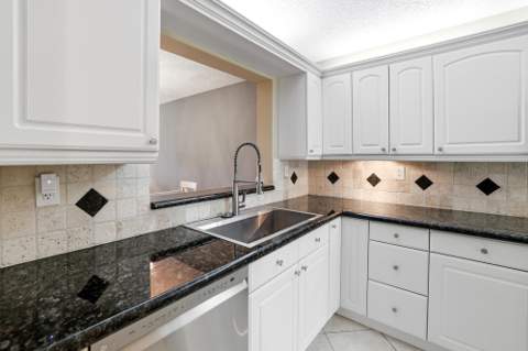 5710 Princess Palm Court #B, Delray Beach FL - photo 8 of 35