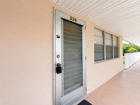 229 Dorchester J, West Palm Beach FL - photo 8 of 14