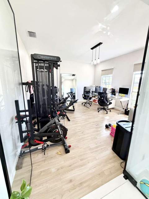 120 Saratoga Boulevard, Royal Palm Beach FL - photo 6 of 46