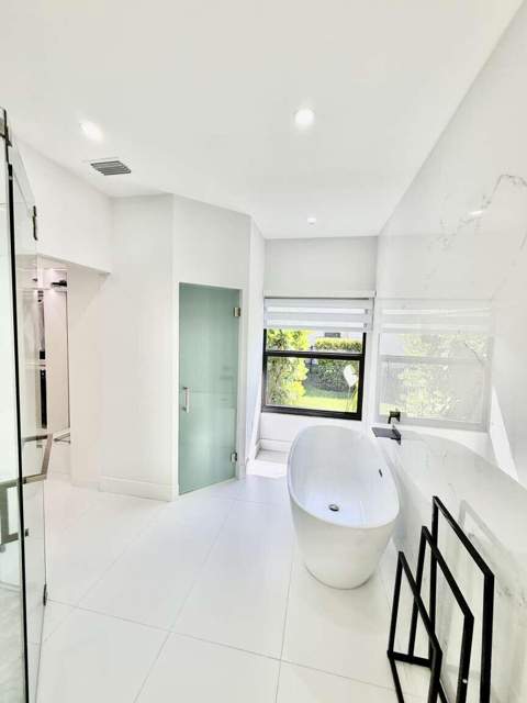 120 Saratoga Boulevard, Royal Palm Beach FL - photo 17 of 46