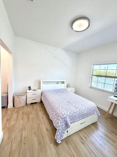120 Saratoga Boulevard, Royal Palm Beach FL - photo 23 of 46