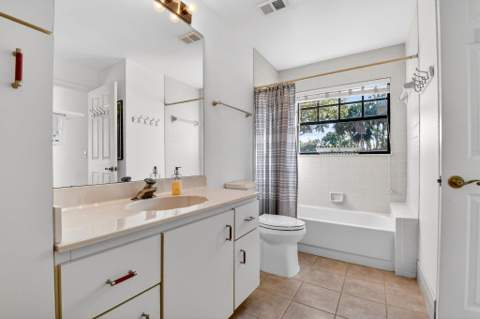 8065 Aberdeen Drive #101, Boynton Beach FL - photo 23 of 71