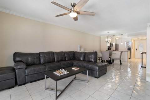 2097 S Ocean Drive #403, Hallandale Beach FL - photo 8 of 32