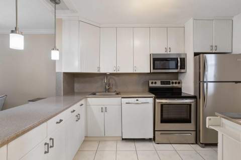 2097 S Ocean Drive #403, Hallandale Beach FL - photo 13 of 32