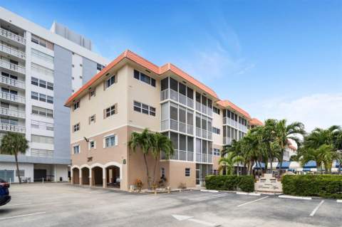 2097 S Ocean Drive #403, Hallandale Beach FL - photo 23 of 32