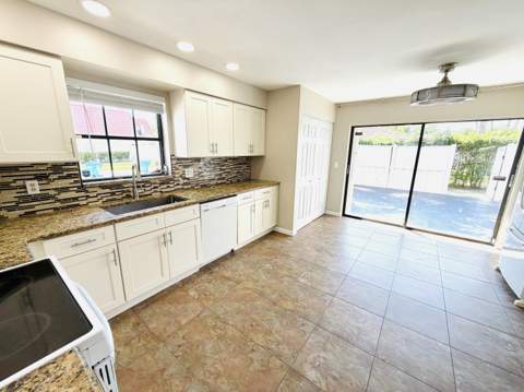 1437 Princeton Lane, Boynton Beach FL - photo 6 of 28