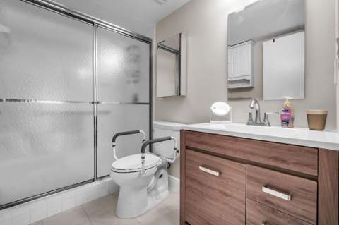 9560 Weldon Circle #J210, Tamarac FL - photo 20 of 38
