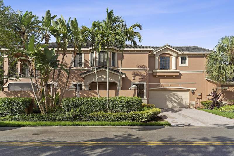 3 bedroom Condominium at 2742 Kinsington Circle, Legends At Weston Hills, Weston — photo 2