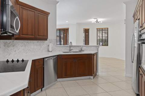 2742 Kinsington Circle, Weston FL - photo 14 of 29