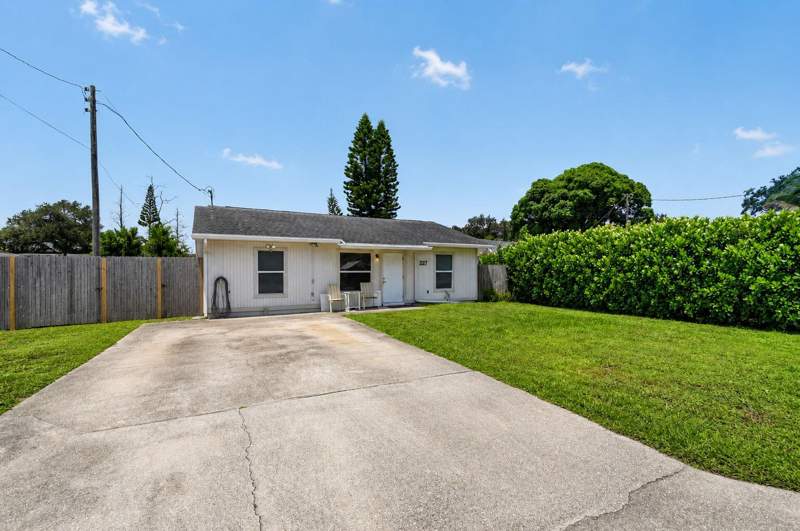 3 bedroom Single Family Residence at 207/227 Ethelyn Drive, Southern Blvd Pines, West Palm Beach — photo 3