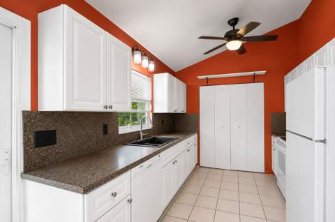 207/227 Ethelyn Drive, West Palm Beach FL - photo 14 of 74