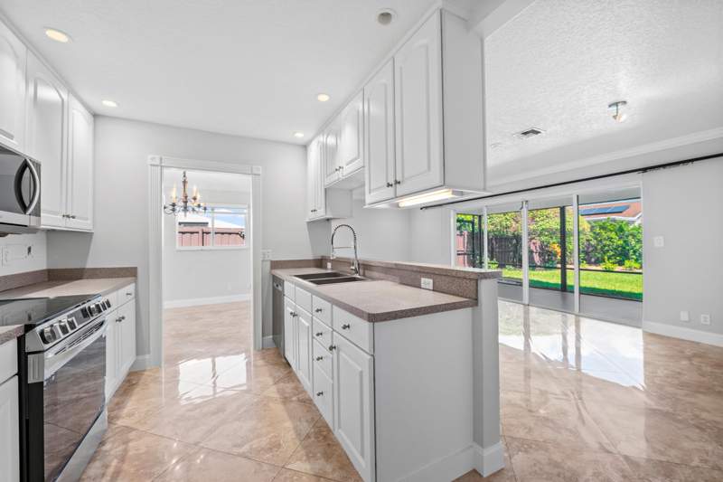 3 bedroom Single Family Residence at 3291 NW 63rd Street, Palm-Aire Village 2nd Sec, Fort Lauderdale — photo 3