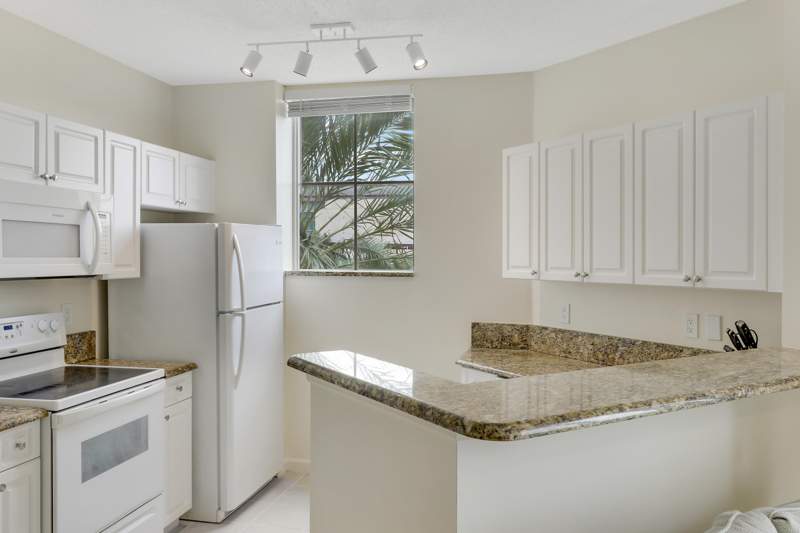 1 bedroom Condominium at 630 S Sapodilla Avenue #411, Courtyards In Cityplace Condo, West Palm Beach — photo 3