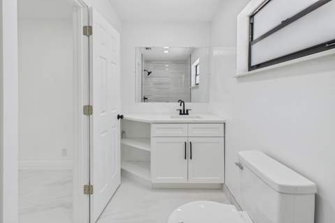 520 NW 43rd Avenue, Plantation FL - photo 10 of 42