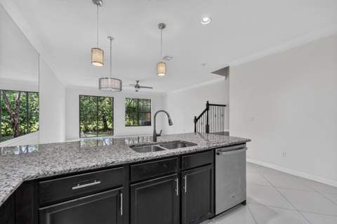 10306 Wellington Parc Drive, Wellington FL - photo 8 of 55