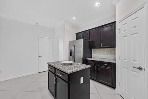 10306 Wellington Parc Drive, Wellington FL - photo 9 of 55