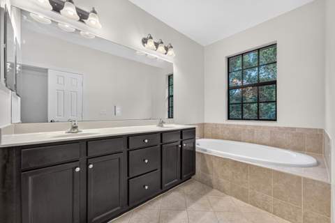 10306 Wellington Parc Drive, Wellington FL - photo 23 of 55