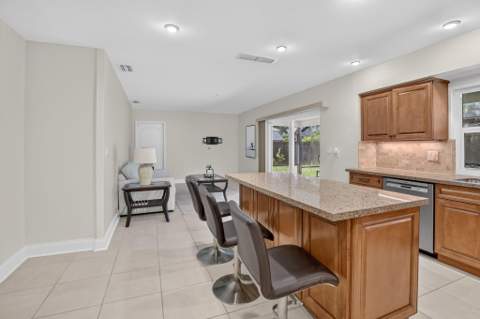 7241 NW 5th Court, Plantation FL - photo 17 of 49