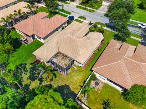 5423 Place Lake Drive, Fort Pierce FL - photo 8 of 73