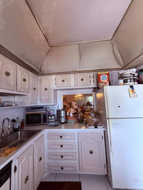 31 Abbey Lane #206, Delray Beach FL - photo 8 of 12