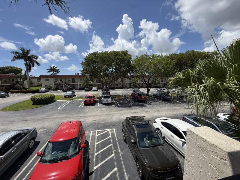 2 bedroom Condominium at 31 Abbey Lane #206, Villages Of Oriole, Delray Beach — photo 2