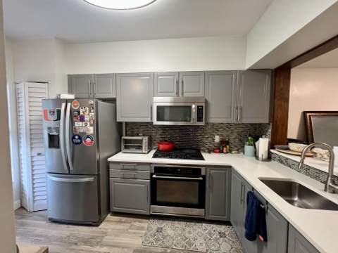 7844 Dixie Beach Circle, Tamarac FL - photo 6 of 28