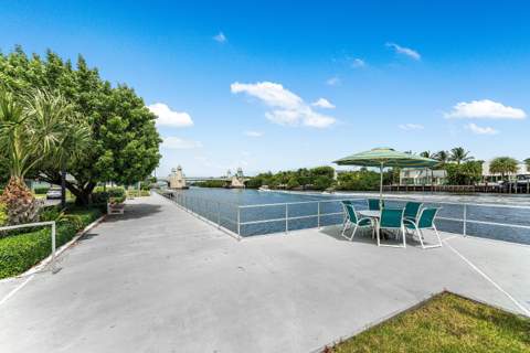 150 Horizon Street, Boynton Beach FL - photo 9 of 43
