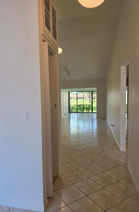 625 Sea Pine Way #H, Greenacres FL - photo 7 of 29