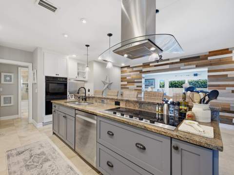 3133 Lowson Boulevard, Delray Beach FL - photo 10 of 58