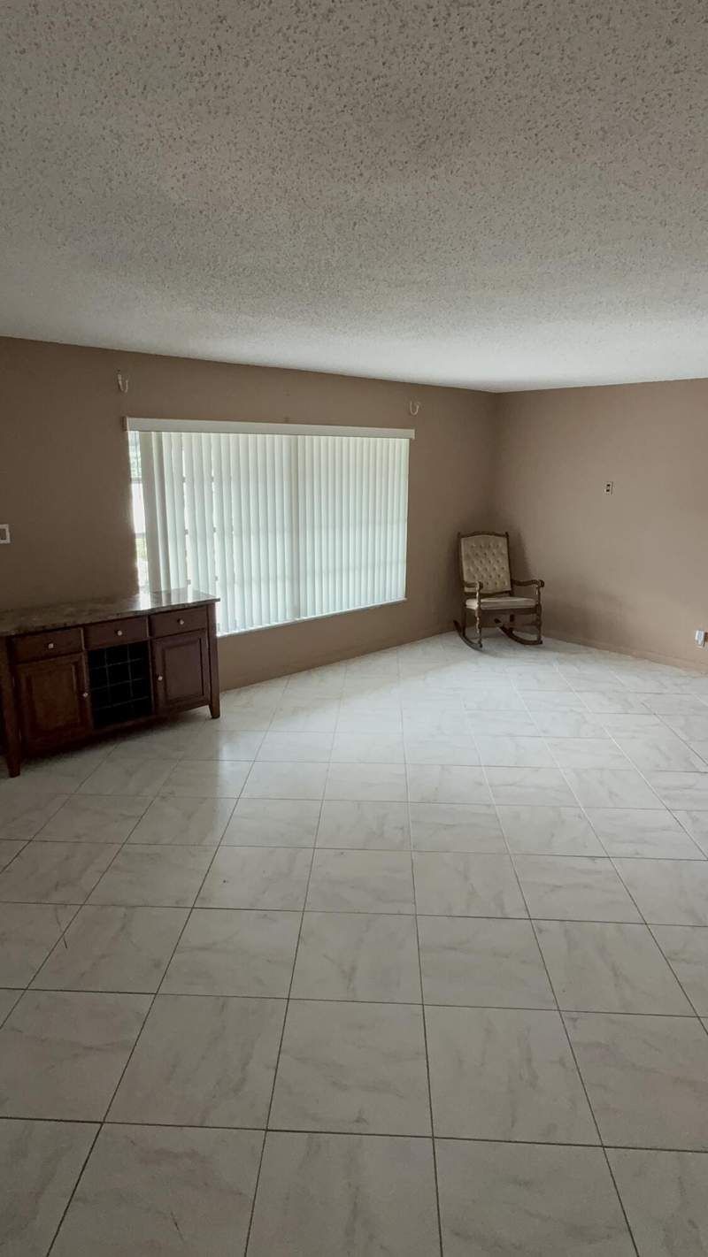 2 bedroom Single Family Residence at 7250 NW 8th Court, Paradise Gardens Sec 4, Margate — photo 3