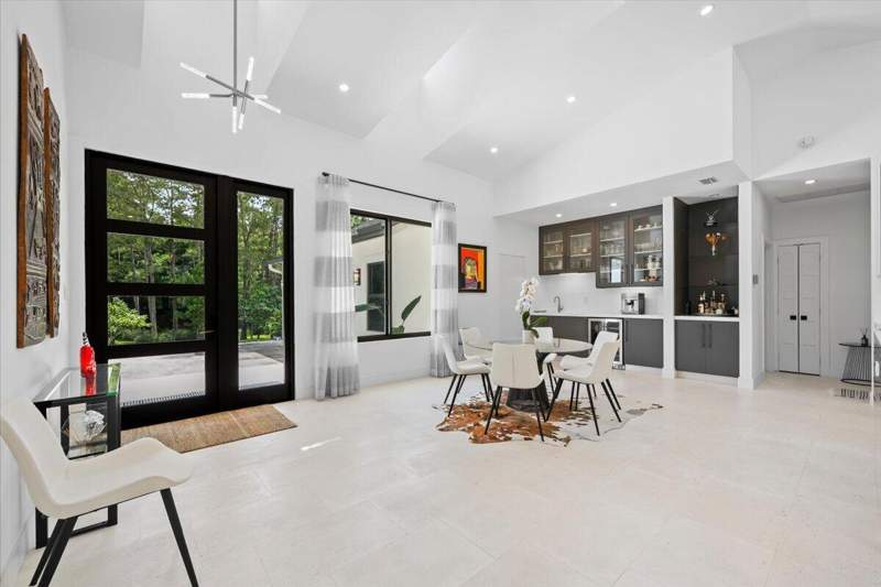 4 bedroom Single Family Residence at 6723 Audubon Trail, Homeland, Lake Worth — photo 4