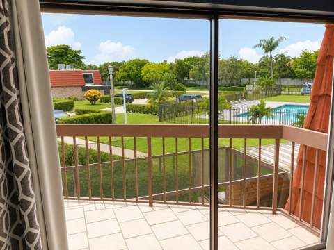 4508 Suburban Pines Drive #4508, Lake Worth FL - photo 11 of 18