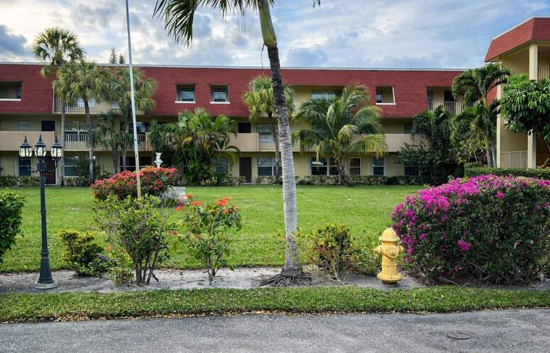 2 bedroom Condominium at 3081 NW 47th Terrace #107, Lauderdale Oaks Condo II, Lauderdale Lakes — photo 2