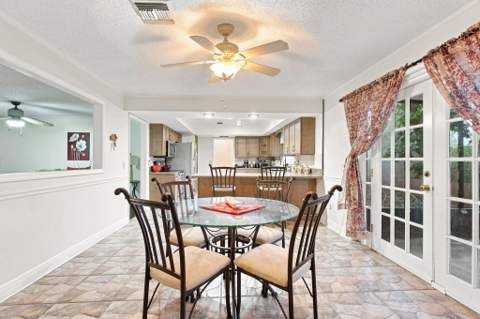 2730 Fairway Drive, Fort Pierce FL - photo 11 of 35