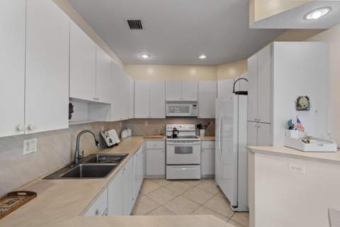 2311 SW 125th Avenue, Miramar FL - photo 13 of 59