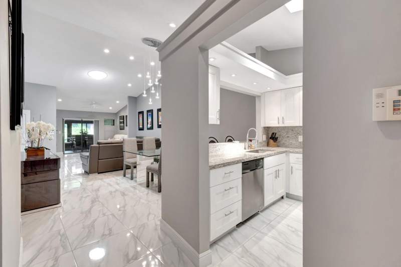 3 bedroom Villa at 10927 Dolphin Palm Court #A, Palm Chase Condo, Boynton Beach — photo 3