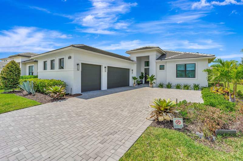 4 bedroom Single Family Residence at 11416 SW Pietra Way, Verano South Pud 1 - Pod E - Plat No. 2, Port St. Lucie — photo 2
