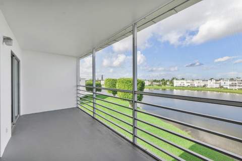4072 Guildford D, Boca Raton FL - photo 24 of 36