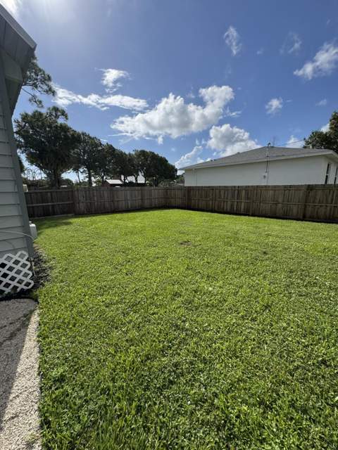 5301 Sunset Boulevard, Fort Pierce FL - photo 13 of 47