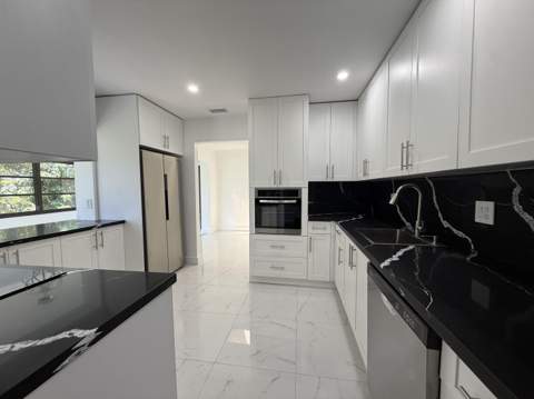 9405 NW 74th, Tamarac FL - photo 6 of 27