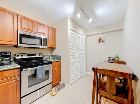 519 E Sheridan Street #4042, Dania Beach FL - photo 15 of 78