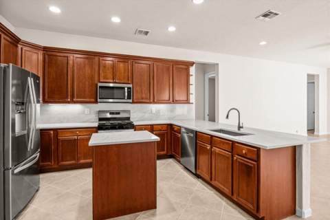 206 NW Magnolia Lakes Boulevard, Port St. Lucie FL - photo 11 of 56