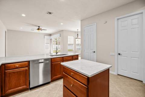 206 NW Magnolia Lakes Boulevard, Port St. Lucie FL - photo 12 of 56