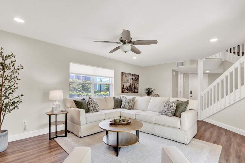 3 bedroom Townhouse at 35 SE Beech Tree Lane, Townhomes Of Stuart, Stuart — photo 2